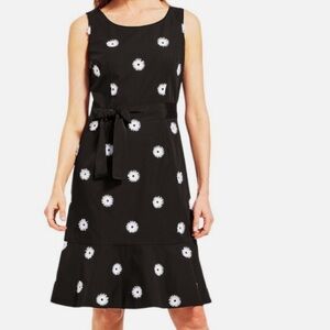 EUC Talbots 12P Petite 🌼 Black & White Daisy-Dot Dress — Tie-Waist, Flounce Hem